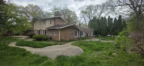 188 N Bloomingdale Rd, Bloomingdale, IL 60108