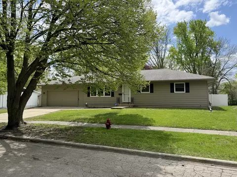 730 Kimberly Dr, Dekalb, IL 60115