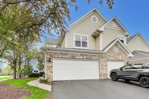 903 Sheridan Cir, Naperville, IL 60563