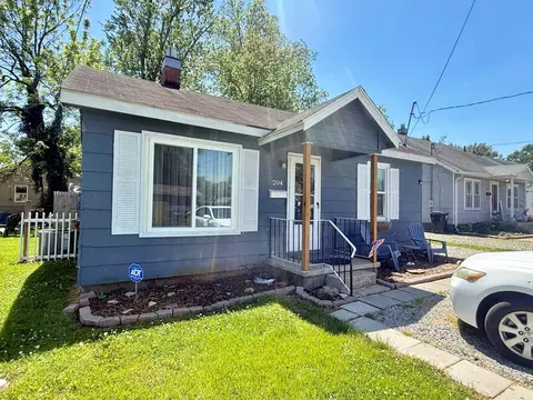 204 W 18th St, Metropolis, IL 62960