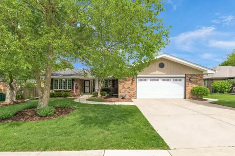 8144 Elizabeth Ave, Orland Park, IL 60462