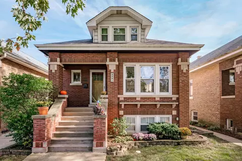 2421 Wesley Ave, Berwyn, IL 60402