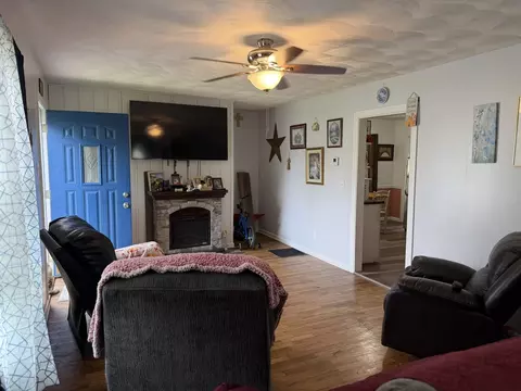 Other - 219 E Williams St, Salem, IL 62881 photo 2 of 2