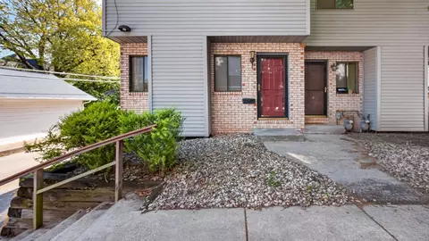 Other - 1108 E Jefferson St #7, Bloomington, IL 61701 photo 8 of 8