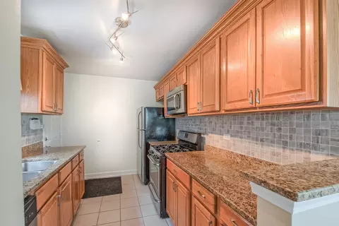 Kitchen - 4524 1st Ave, Lyons, IL 60534 photo 1 of 2
