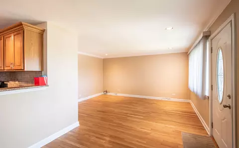 Living - 4524 1st Ave, Lyons, IL 60534 photo 2 of 2