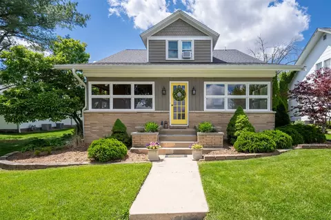 405 N Franklin St, Roanoke, IL 61561