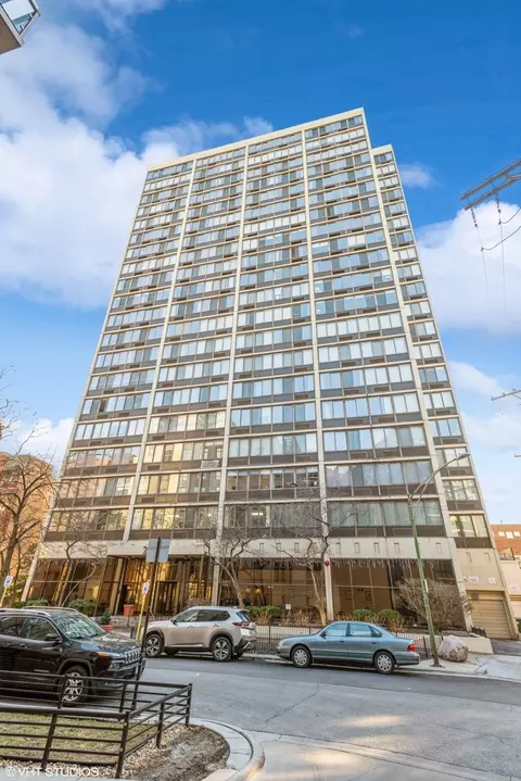2754 N Hampden Ct #706, Chicago, IL 60614