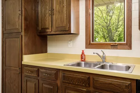 Kitchen - 11891 Tresemer Rd, Roscoe, IL 61073 photo 3 of 5
