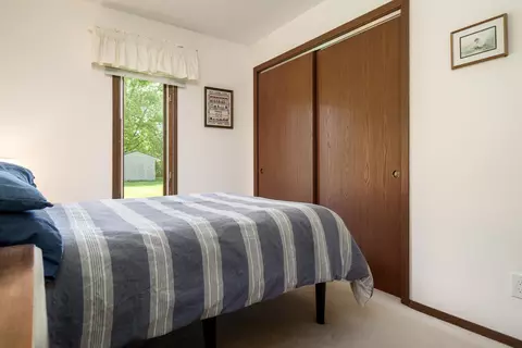 Bedroom - 11891 Tresemer Rd, Roscoe, IL 61073 photo 5 of 5