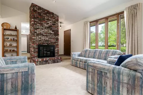 Living - 11891 Tresemer Rd, Roscoe, IL 61073 photo 2 of 4