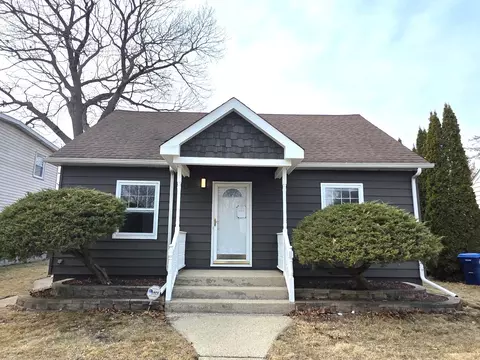 1738 Seymour Ave, North Chicago, IL 60064