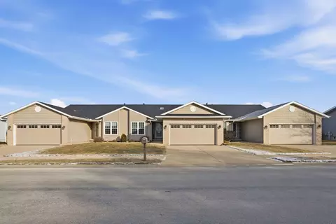 1509 Apt 3 12th Ave, Orion, IL 61273