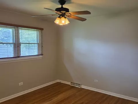 Bedroom - 651 W Wrightwood Ave, Addison, IL 60101 photo 1 of 2