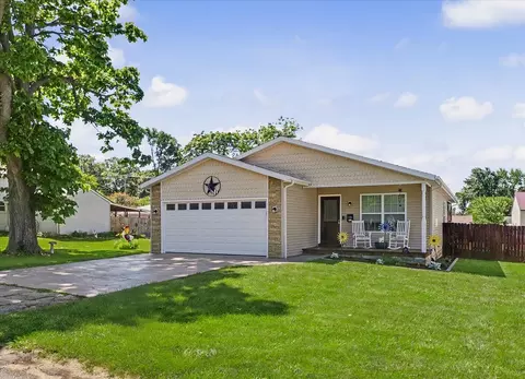 320 E Bogardus St, Paxton, IL 60957