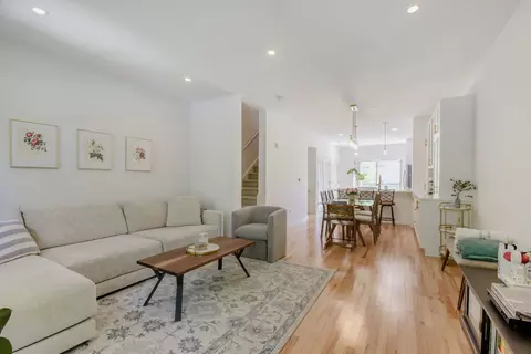 Other - 1219 W Grenshaw St, Chicago, IL 60607 photo 2 of 5