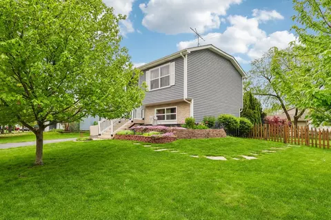 Other - 3085 Timber Hill Ln, Aurora, IL 60504 photo 1 of 7