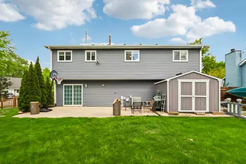 Exterior - 3085 Timber Hill Ln, Aurora, IL 60504 photo 3 of 6