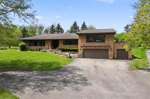22446 N Old Barrington Rd N, North Barrington, IL 60010