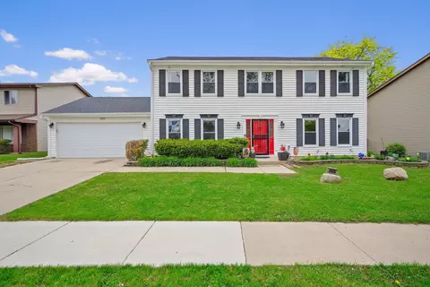 6806 Prairieview Ave, Woodridge, IL 60517