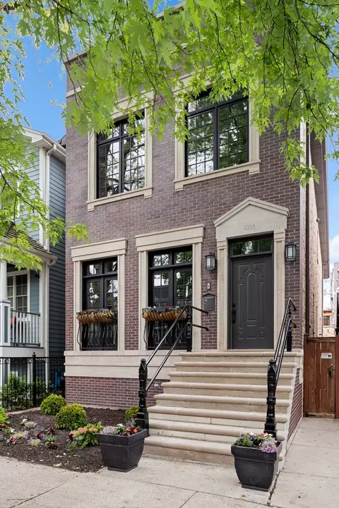4336 N Claremont Ave, Chicago, IL 60618