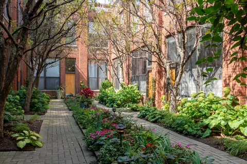 2226 N Racine Ave #7, Chicago, IL 60614