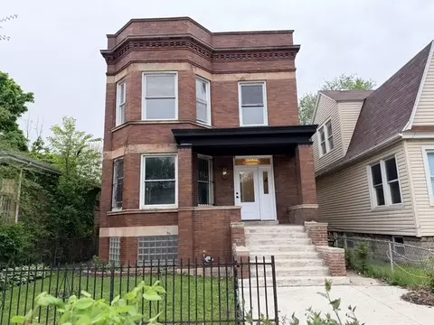 7754 S Burnham Ave, Chicago, IL 60649