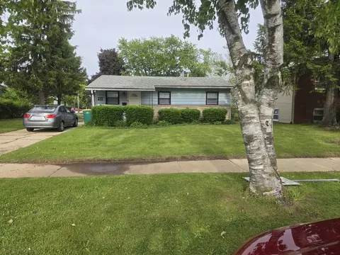 400 W Bellarmine Dr, Joliet, IL 60436