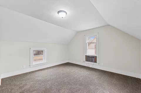 242 E Pine St, Paxton, IL 60957 photo 20