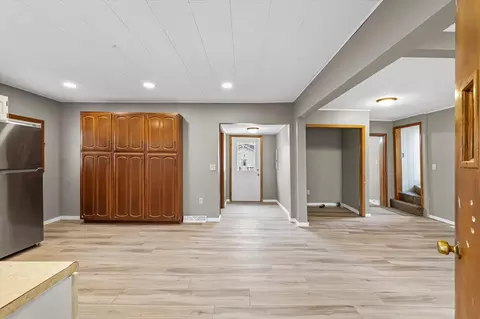 242 E Pine St, Paxton, IL 60957 photo 5