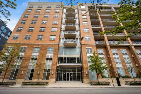 950 W Monroe St #412, Chicago, IL 60607