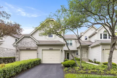 1310 Tennyson Ln, Naperville, IL 60540