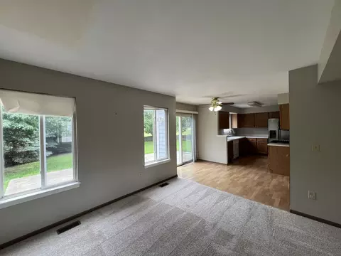 Living - 21313 W Cascade Ct, Plainfield, IL 60544 photo 6 of 7