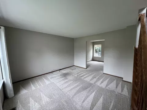 Living - 21313 W Cascade Ct, Plainfield, IL 60544 photo 2 of 7