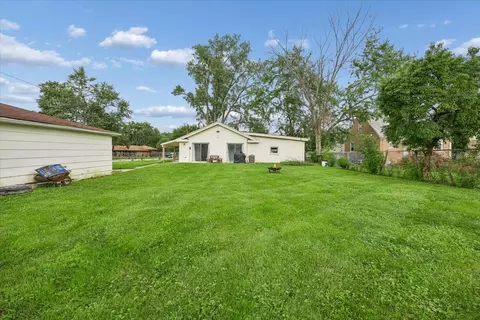 Exterior - 8059 Lorel Ave, Burbank, IL 60459 photo 2 of 2