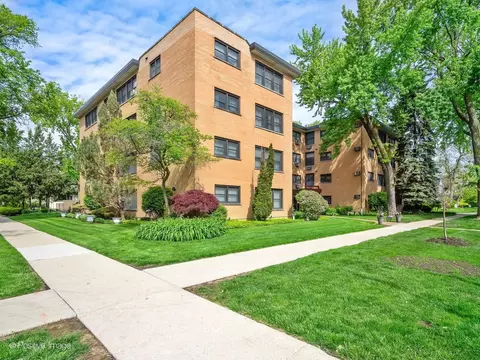 500 Washington Blvd #301, Oak Park, IL 60302