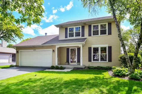 2264 Briarhill Dr, Naperville, IL 60565