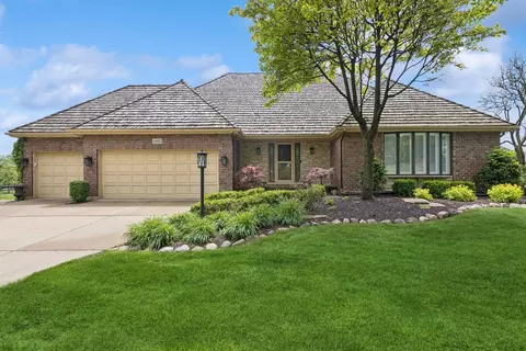 8401 Golfview Dr, Orland Park, IL 60462