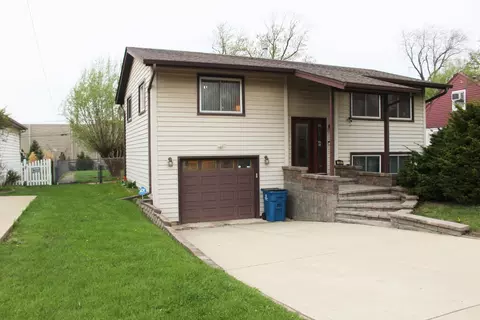 1326 Degener Ave, Elmhurst, IL 60126