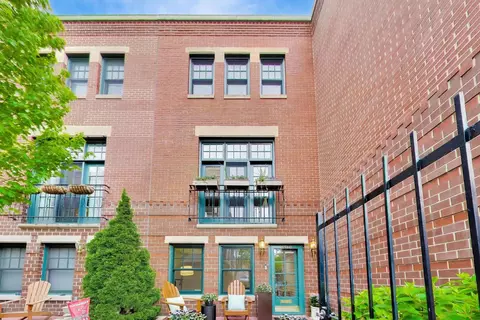 2652 N Southport Ave #C, Chicago, IL 60614