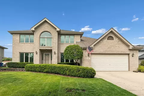 611 Vanderbilt Dr, New Lenox, IL 60451