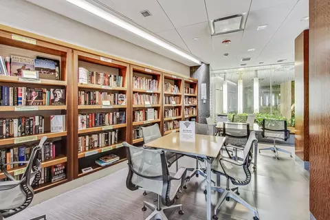 View/Area - 400 E Randolph St #1727, Chicago, IL 60601 photo 6 of 6
