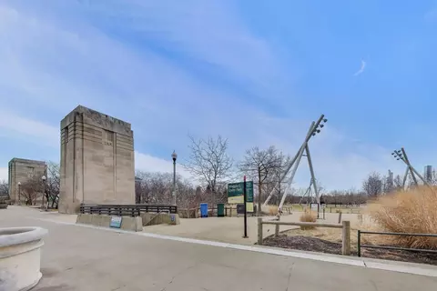 Exterior - 400 E Randolph St #1727, Chicago, IL 60601 photo 17 of 17