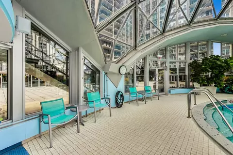 Exterior - 400 E Randolph St #1727, Chicago, IL 60601 photo 9 of 17