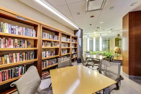 View/Area - 400 E Randolph St #1727, Chicago, IL 60601 photo 5 of 6