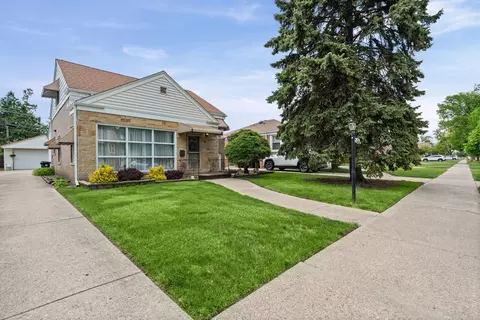 1852 Suffolk Ave, Westchester, IL 60154