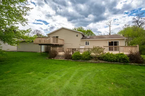 Exterior - 36851 N Kerwin Ln, Ingleside, IL 60041 photo 5 of 6