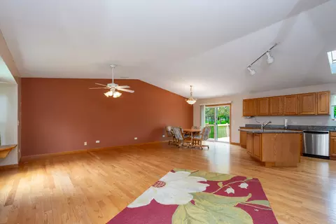 Living - 36851 N Kerwin Ln, Ingleside, IL 60041 photo 1 of 6