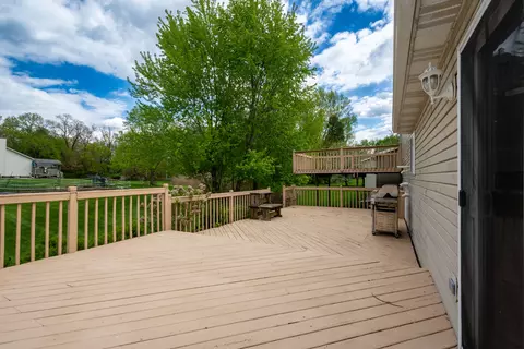 Exterior - 36851 N Kerwin Ln, Ingleside, IL 60041 photo 1 of 6