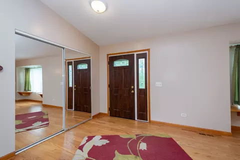 Entry Way - 36851 N Kerwin Ln, Ingleside, IL 60041 photo 1 of 1